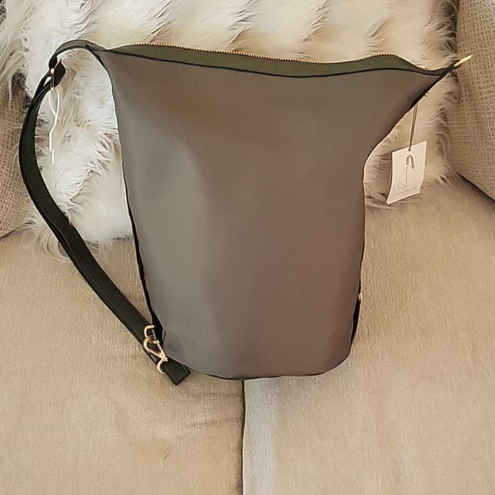 Convertable Purse/ Sling backpack